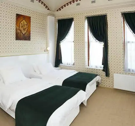 Ottoman Tulip 4*