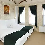 Ottoman Tulip 4*