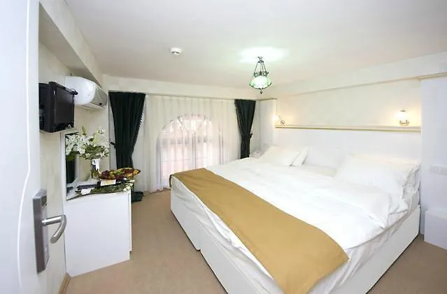 Ottoman Tulip 4*